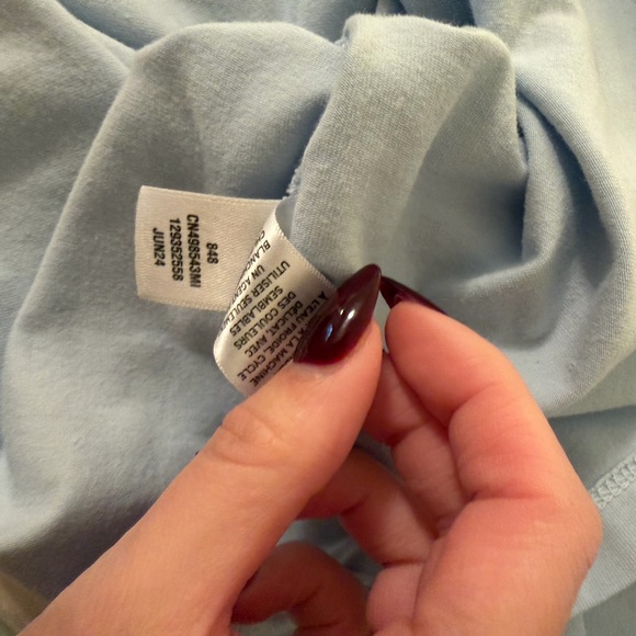 Caslon V-Neck Tee Light Blue - Picture 7 of 7